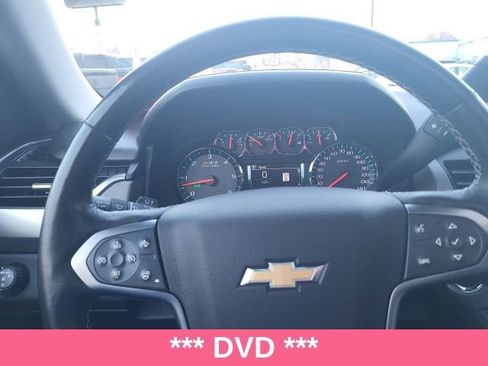 Used 2019 Chevrolet Suburban LT image 15