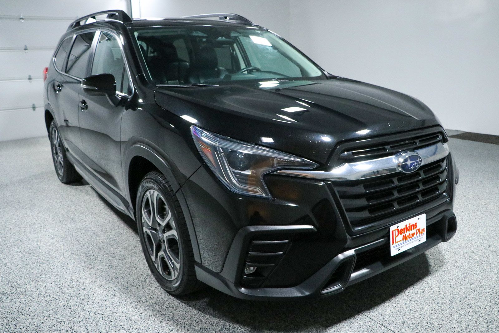 Used 2023 Subaru Ascent Limited AWD/4WD image 5