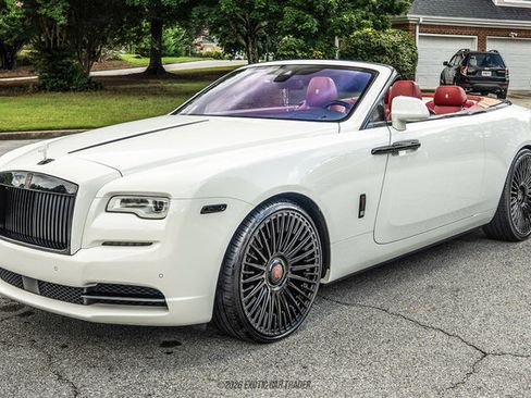 Used 2016 Rolls-Royce Dawn RWD image 14