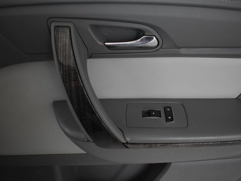Used 2017 GMC Acadia Limited SLT FWD image 21