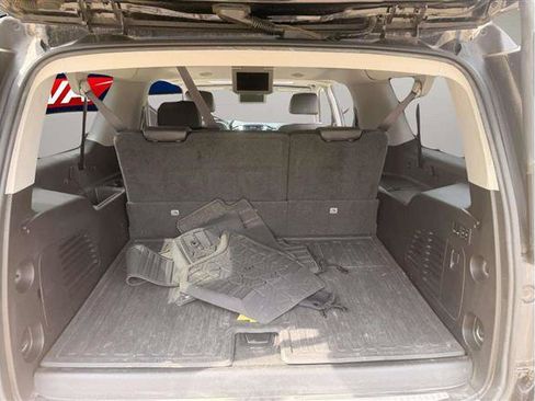 Used 2015 Chevrolet Suburban LT AWD/4WD image 38