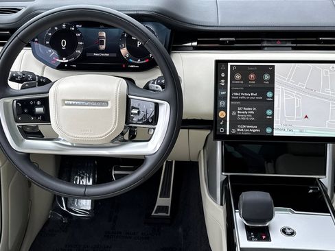 Certified 2025 Land Rover Range Rover SE AWD/4WD image 15