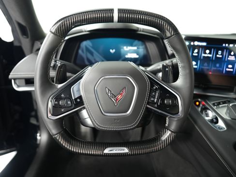 Used 2025 Chevrolet Corvette Z06 w/ Z07 Performance Package RWD image 20