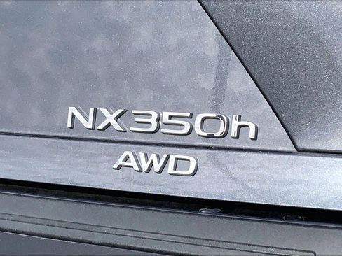 Used 2025 Lexus NX 350h AWD w/ Premium Package image 10