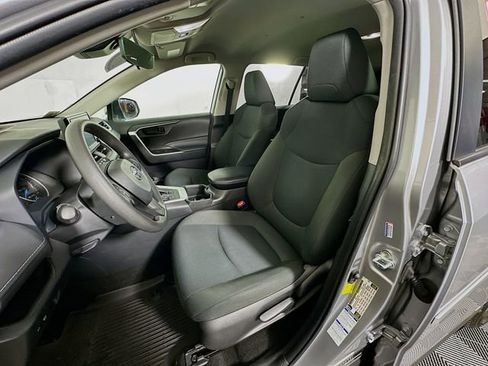 Certified 2022 Toyota RAV4 LE image 21