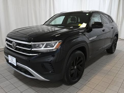 Used 2023 Volkswagen Atlas Cross Sport SE w/ Black Wheel Package AWD/4WD image 16