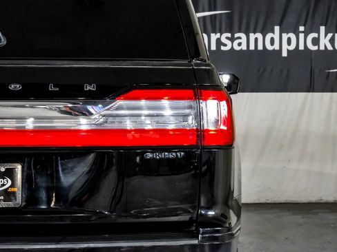 Used 2020 Lincoln Navigator Black Label w/ Cargo Convenience Package image 45