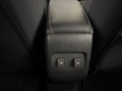 Used 2024 Nissan Kicks SV FWD image 21
