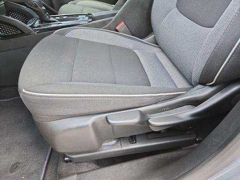 Used 2025 Chevrolet TrailBlazer LT AWD/4WD image 14