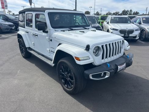 Used 2023 Jeep Wrangler Sahara image 10