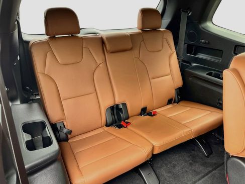 Used 2025 Kia Telluride SX X-Line AWD/4WD image 39