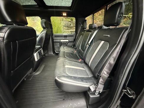 Used 2018 Ford F150 Platinum w/ Equipment Group 701A Luxury image 14