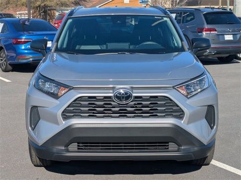 Used 2021 Toyota RAV4 LE image 9