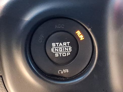 Used 2022 Jeep Gladiator Overland w/ Popular Equipment Package image 32