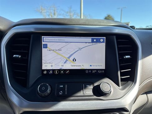 Used 2021 GMC Acadia SLT w/ Preferred Package image 17