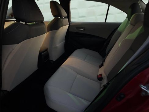 Used 2021 Toyota Corolla LE FWD image 16