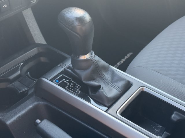 Used 2022 Toyota Tacoma SR5 RWD image 20