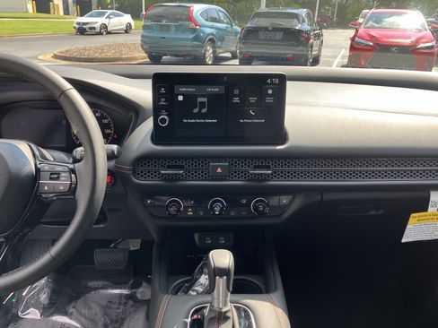 Used 2027 Honda HR-V Sport image 25