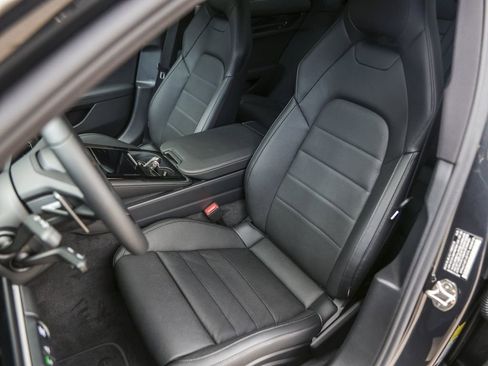 New 2026 Porsche Panamera RWD image 5