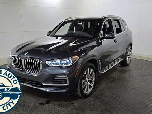 Used 2019 BMW X5 xDrive50i w/ Off-Road Package AWD/4WD image 10