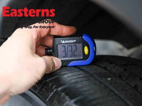 Used 2023 Nissan Rogue S image 30