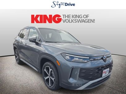 New 2025 Volkswagen Tiguan SE