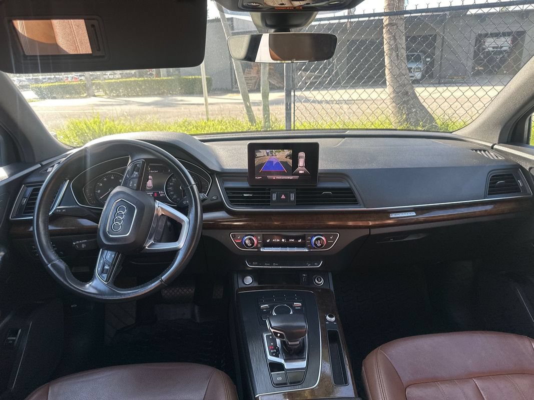 Used 2019 Audi Q5 2.0T Premium w/ Convenience Package AWD/4WD image 26