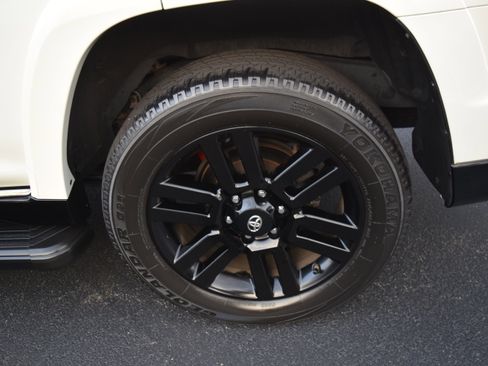 Used 2021 Toyota 4Runner Nightshade image 6