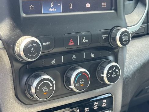 Used 2023 RAM 1500 Big Horn AWD/4WD image 22
