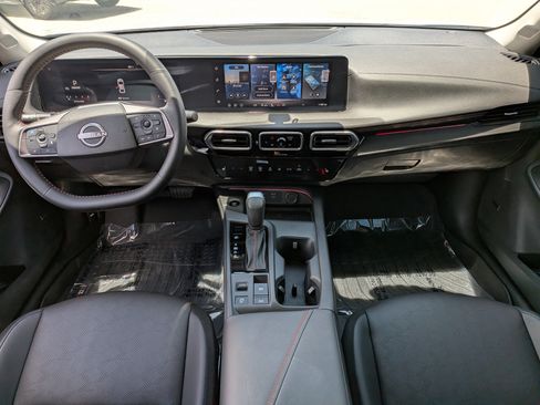 Used 2026 Nissan Sentra SR w/ SR Premium Package FWD image 16