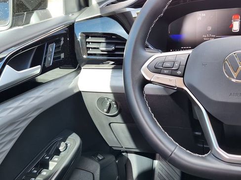 Certified 2023 Volkswagen Taos S image 25