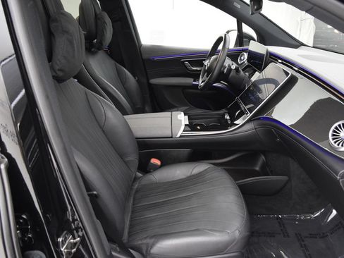 Used 2023 Mercedes-Benz EQS 450+ SUV image 16