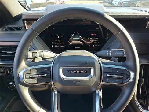 Certified 2025 GMC Yukon Denali image 20