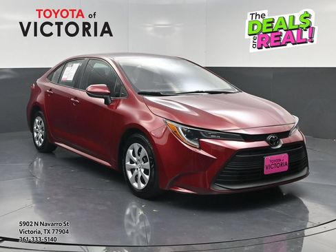 Used 2024 Toyota Corolla LE FWD image 1