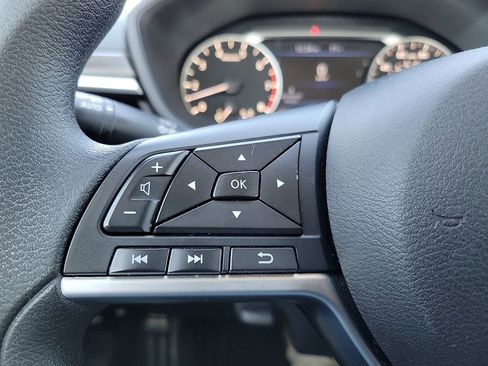 Used 2023 Nissan Altima 2.5 SV image 19