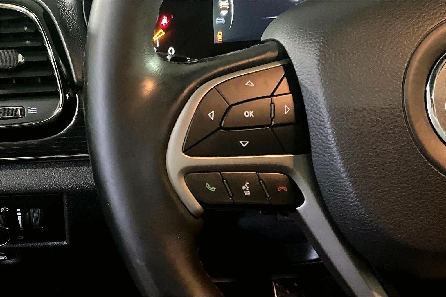 Used 2019 Jeep Grand Cherokee High Altitude AWD/4WD image 23