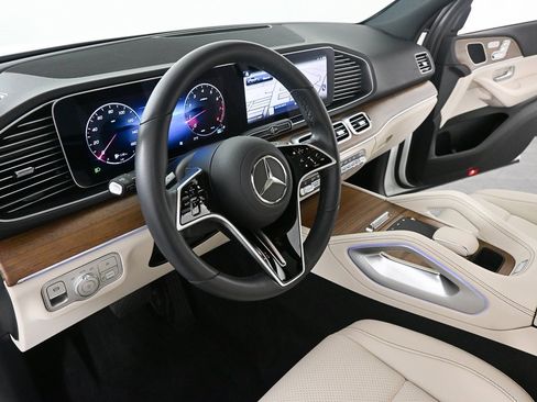 Certified 2025 Mercedes-Benz GLE 350 4MATIC image 6