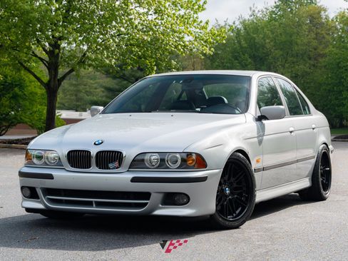 Used 2000 BMW 540i w/ M Sport Package RWD image 1