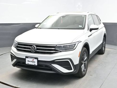 Used 2022 Volkswagen Tiguan SE AWD/4WD image 6