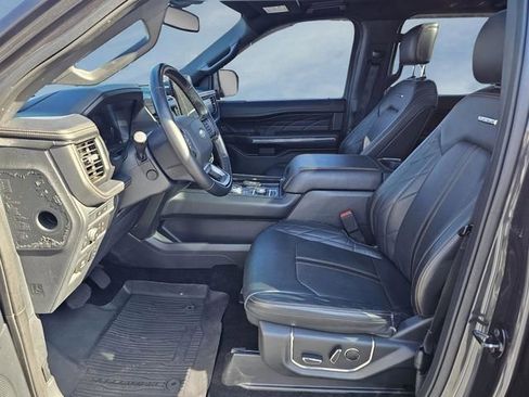 Used 2022 Ford Expedition Max Platinum image 18
