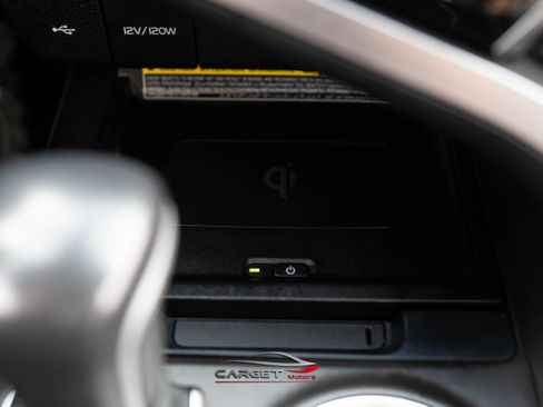 Used 2021 Toyota Camry XLE image 33