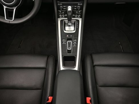 Certified 2023 Porsche 718 Boxster RWD image 7