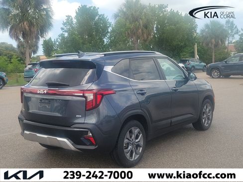 Used 2024 Kia Seltos S AWD/4WD image 6