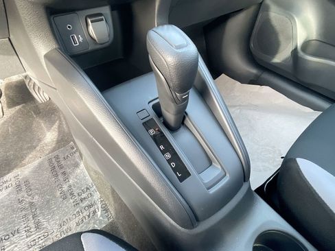 Used 2025 Nissan Versa S w/ Trunk Package FWD image 16