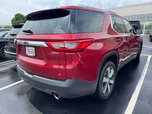 Used 2018 Chevrolet Traverse LT FWD image 3