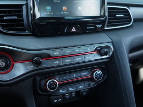 Used 2019 Hyundai Veloster Turbo image 22