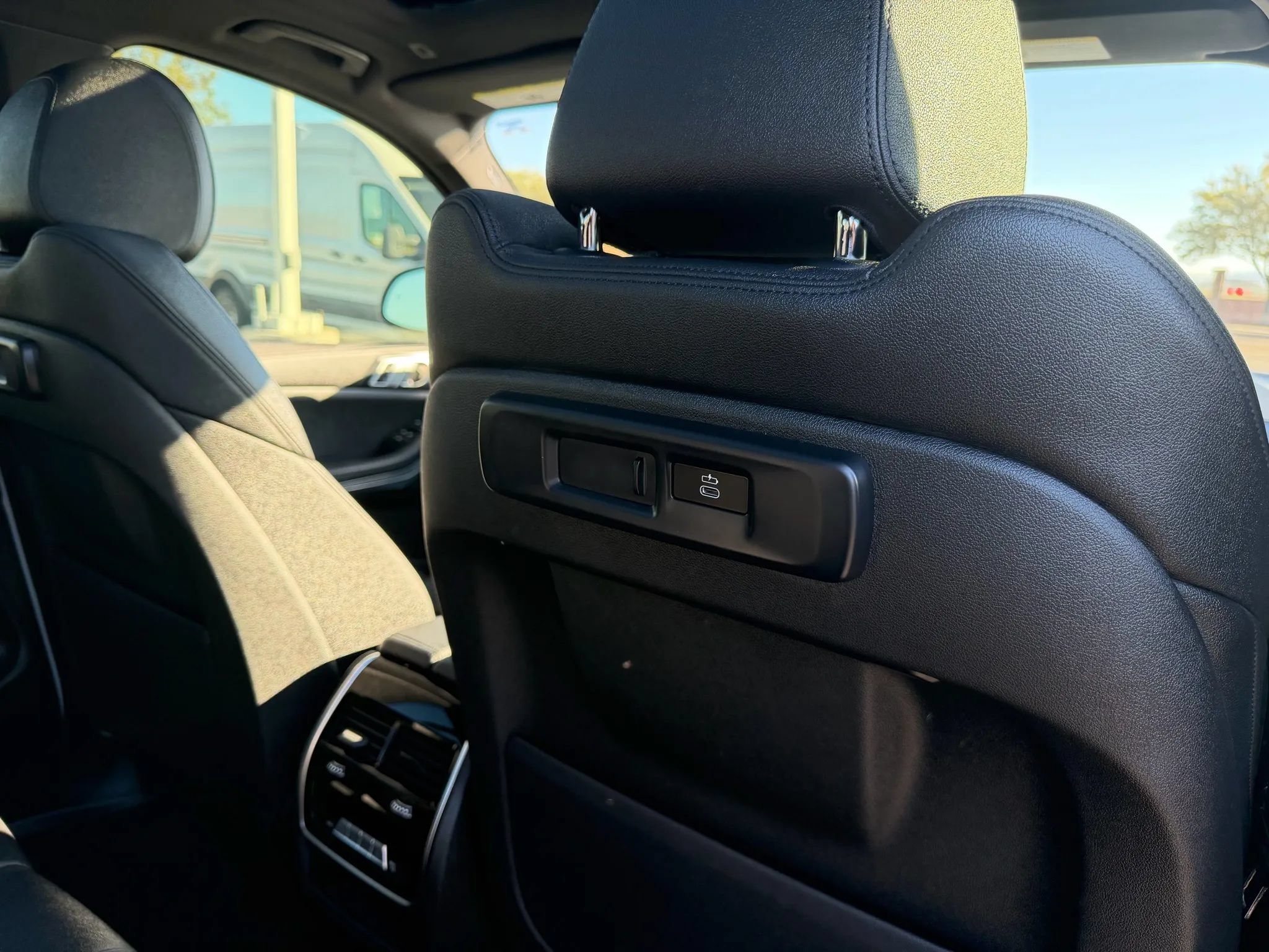 Used 2020 BMW X5 sDrive40i w/ Convenience Package RWD image 17