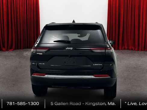 Used 2022 Jeep Grand Cherokee Limited w/ Luxury Tech Group II AWD/4WD image 6