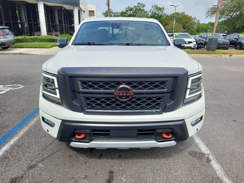 Used 2023 Nissan Titan PRO-4X w/ Pro-4x Convenience Package AWD/4WD image 9