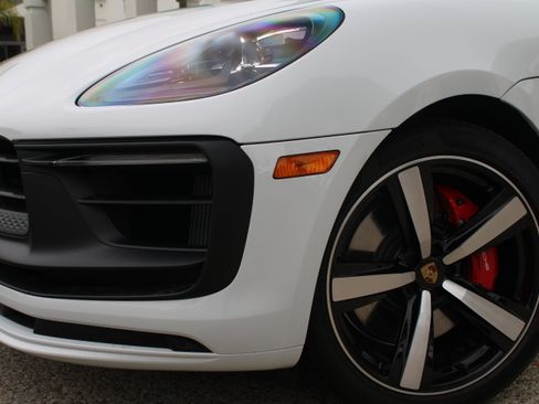 Used 2026 Porsche Macan GTS AWD/4WD image 11